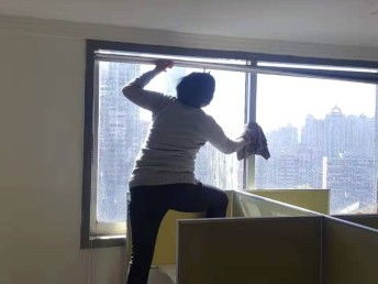 越秀區美吉亞專業開荒清潔 您的裝修后清潔專家，為廣州新家煥發光彩